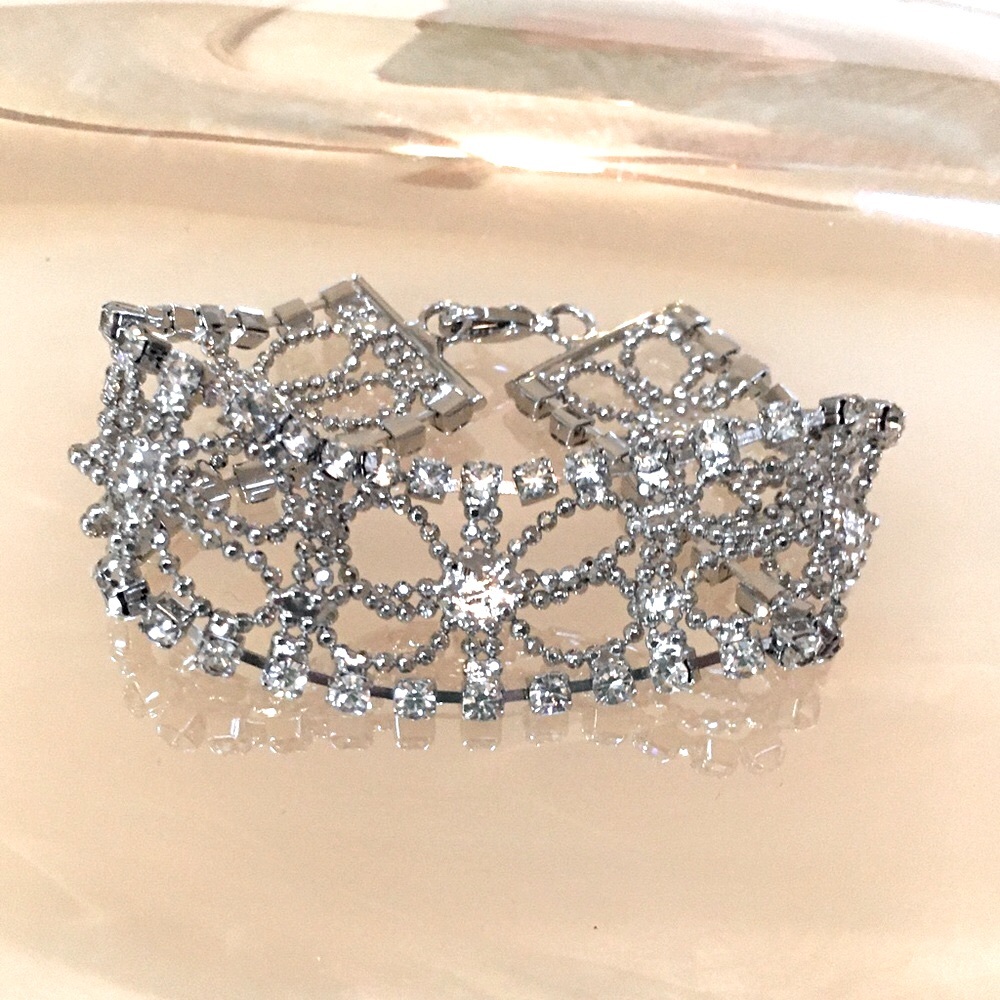 Vintage Inspired Bracelet Silver Rhinestone 1 Inch Wide